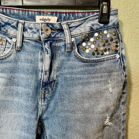 Edgely Jeans - Picture 3 of 5